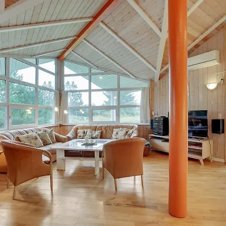 Hirtshals Holiday home